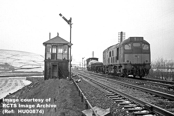 Helwith Bridge Signal Box, context from north with Class 25 D5149.