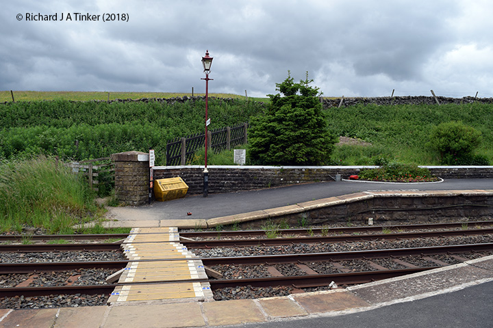 242490: Horton-in-Ribblesdale Station - Barrow Crossing & PROW (footpath): Elevation view from the East