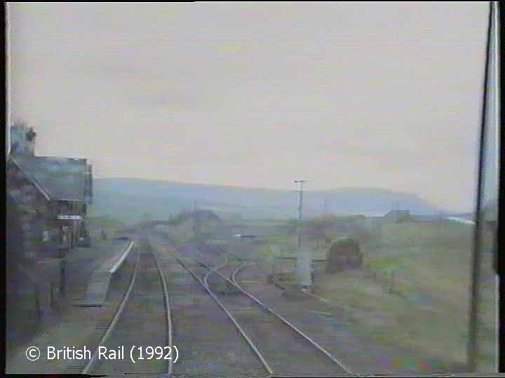Ribblehead Station: Cab-view, southbound (forwards).