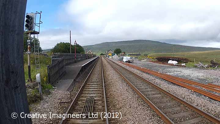 Ribblehead Station: Cab-view, northbound looking straight ahead (1).