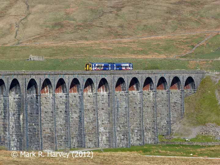 Ribblehead Viaduct: Elevation view from SE with class 158 DMU