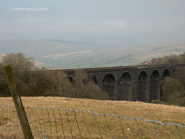 251230: Bridge SAC/77 - Dent Head Viaduct (stream): Context view from the South East
