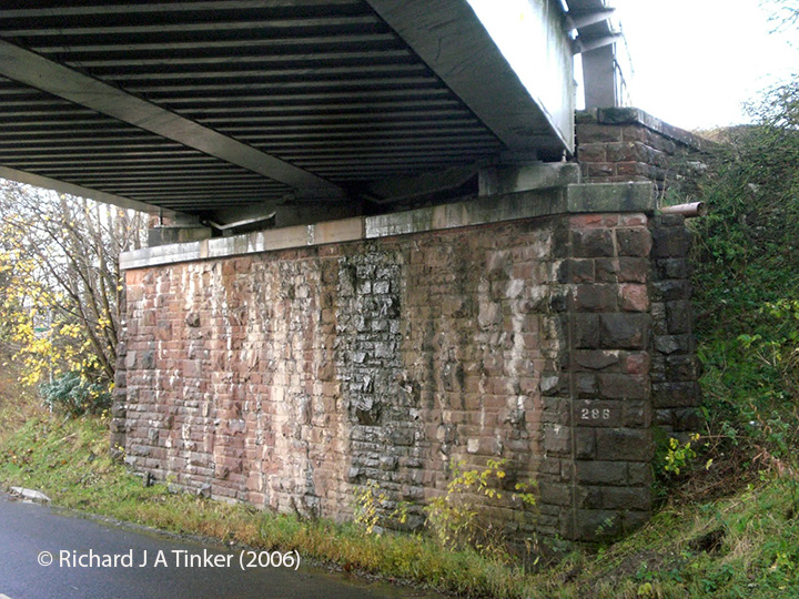 288330: Bridge SAC/288 - Alston Road / A686 (PROW - road): Detail view from the South East