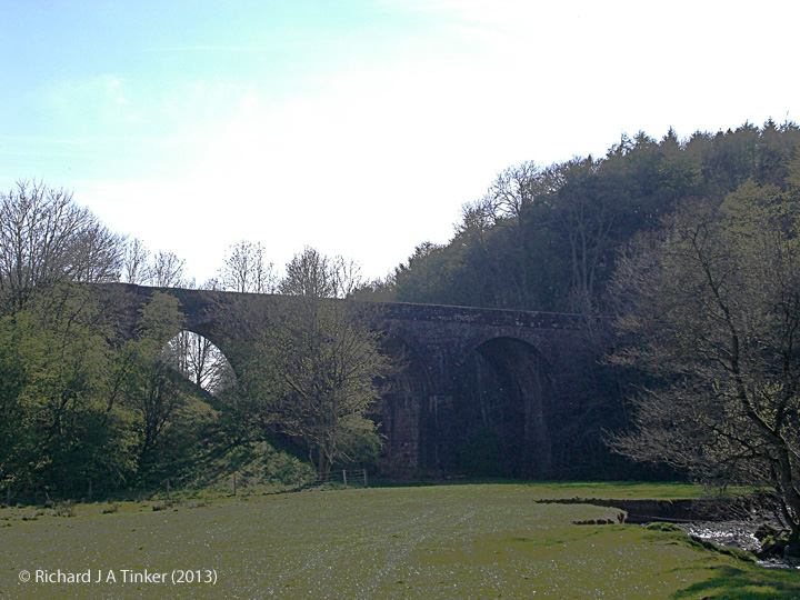 283800 Bridge 272 Crowdundle Viaduct: Context view from the north east
