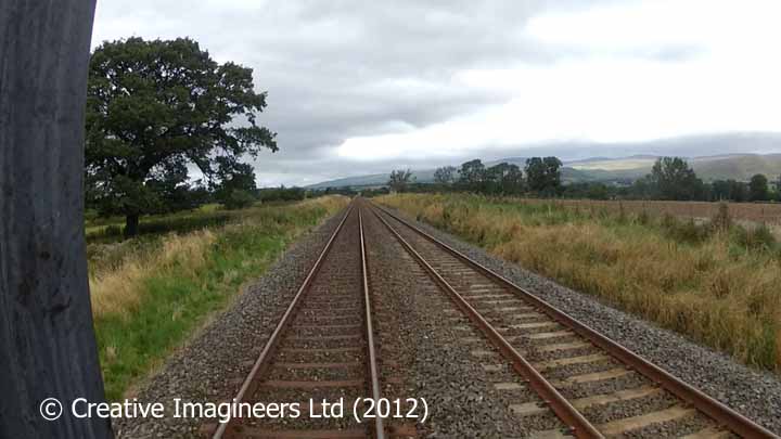 Cab-view image: Level Crossing (occupation - abolished) Cab-view image: Level Crossing (occupation - abolished)