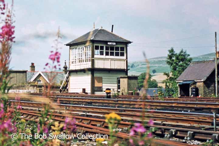 Horton-in-Ribblesdale Signal Box: Context view from the southwest