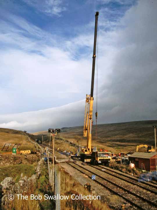 Road crane on 'Up' main line during replacement of Bridge SAC/70.