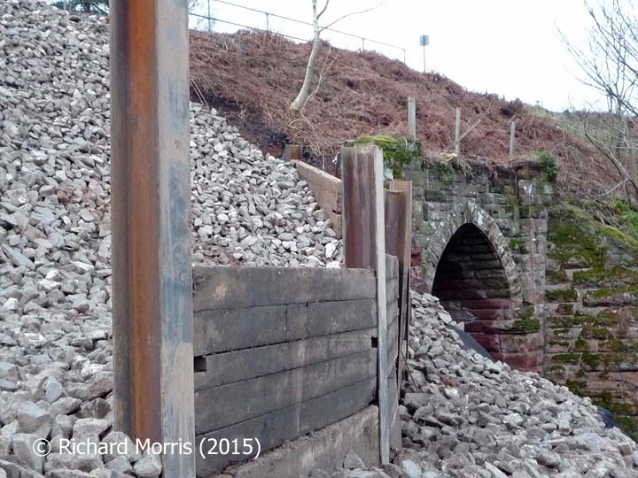 Bridge SAC/322 - Temporary repair to collapsed embankment