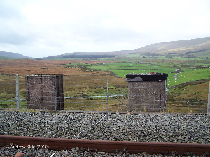 247910: Fog Hut NW of Ribblehead Viaduct (A):Elevation view from the east
