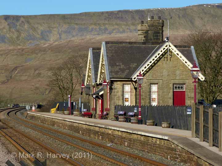 Ribblehead Station - Passenger Platform (Up): Context view from the south-east