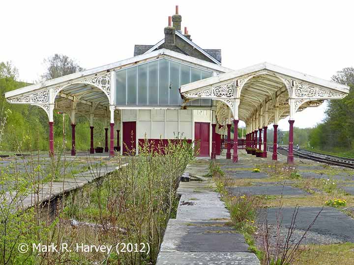 Hellifield Station: NW bay platform and canopy (NW elevation)
