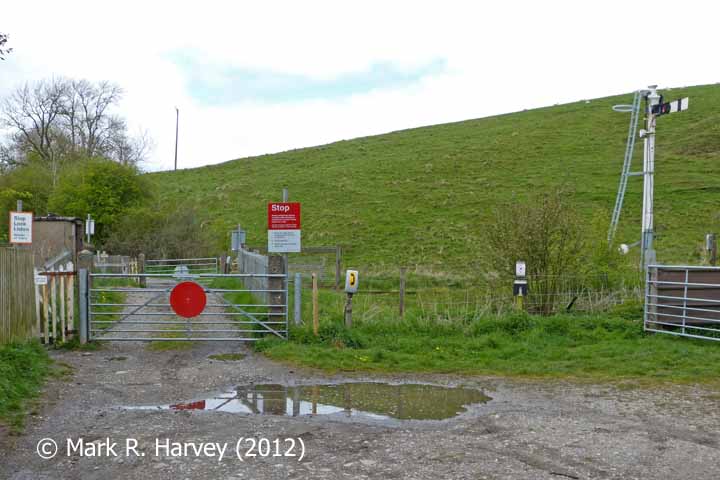 Haw Lane level crossing and adjacent hut, context view from the south (2)
