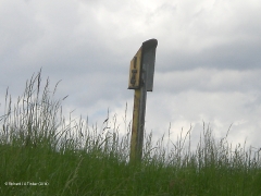 267250: Milepost 267¼:Detail view from the south east"