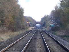 304350: Level Crossing (PROW - footpath): Context view from the north