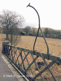 Christie's footbridge: Lamp-bracket and southern lattice-girder