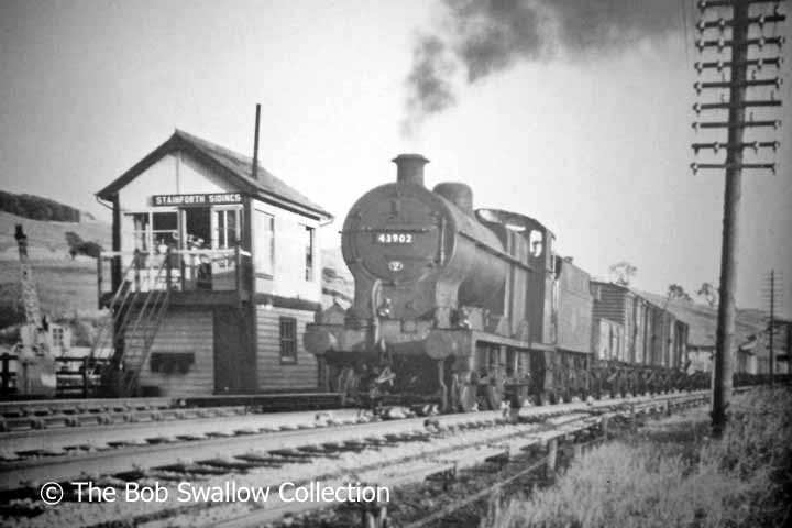 Fowler 4F No. 43902 passing Stainforth Sidings Signal Box: Context view from NNW