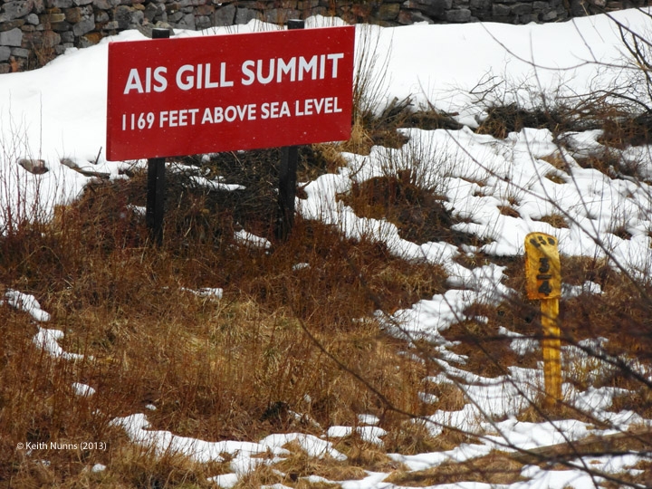 259740 Ais Gill Summit Sign: Elevation view from the north west 259740 Ais Gill Summit Sign: Elevation view from the north west